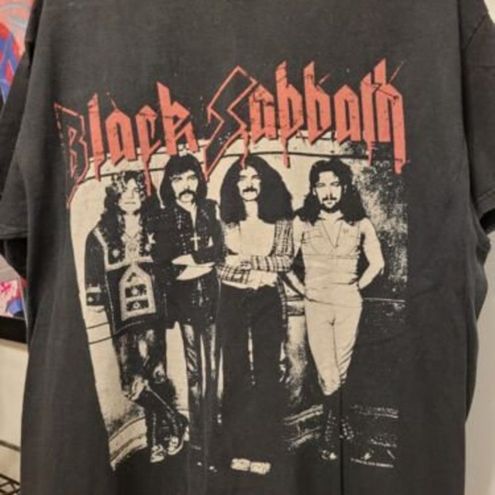 Vintage Black Sabbath T-shirt Gift Tee For Men Women Unisex T-shirt